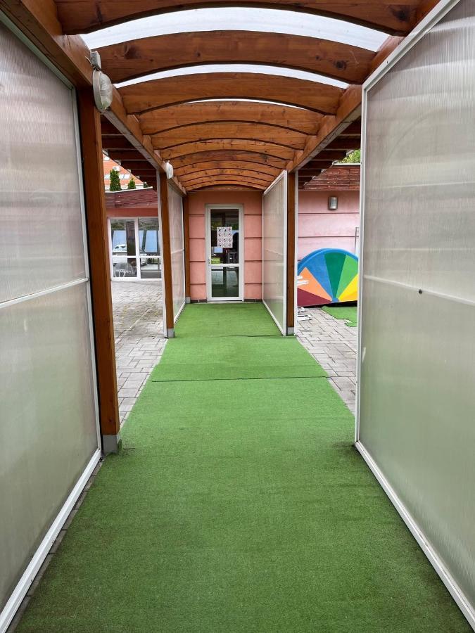 Brookforest Apartman Hajdúszoboszló Dış mekan fotoğraf