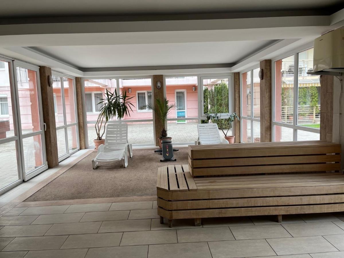 Brookforest Apartman Hajdúszoboszló Dış mekan fotoğraf