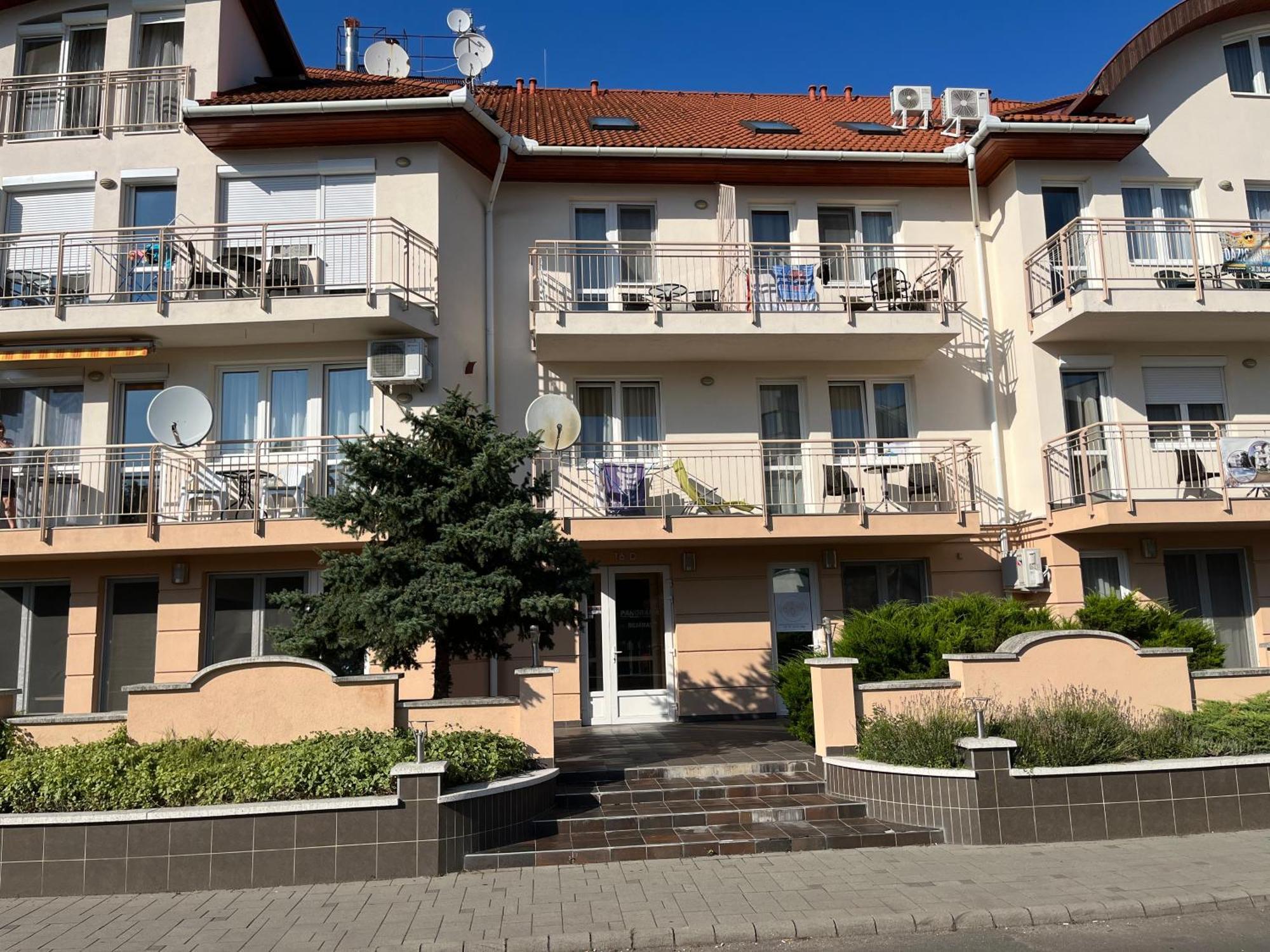 Brookforest Apartman Hajdúszoboszló Dış mekan fotoğraf