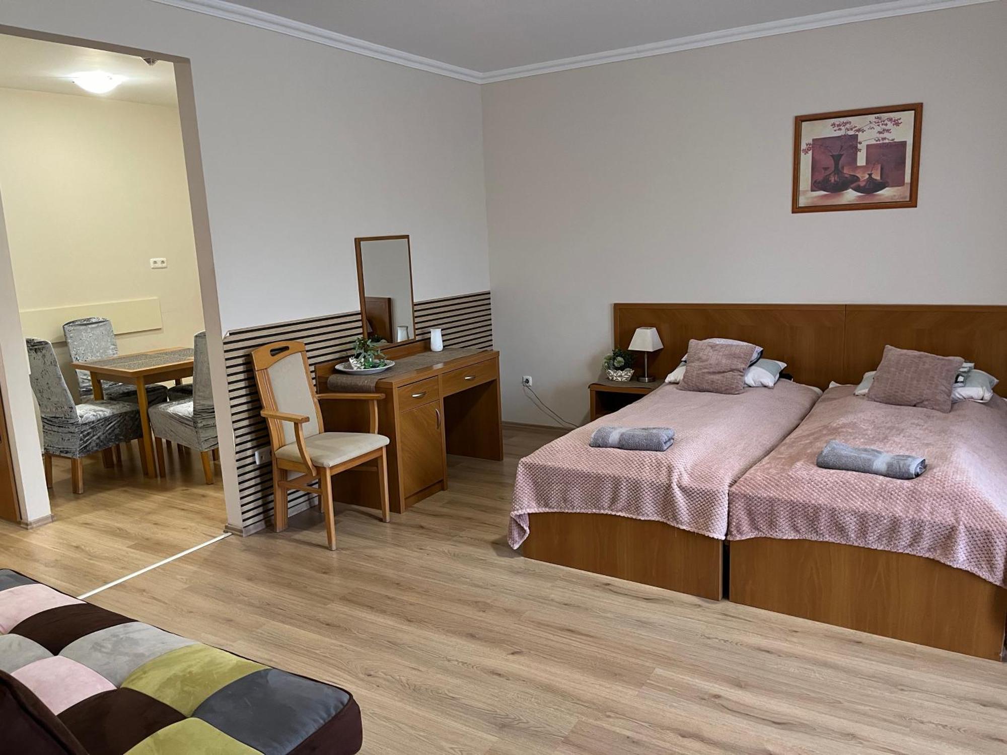 Brookforest Apartman Hajdúszoboszló Dış mekan fotoğraf